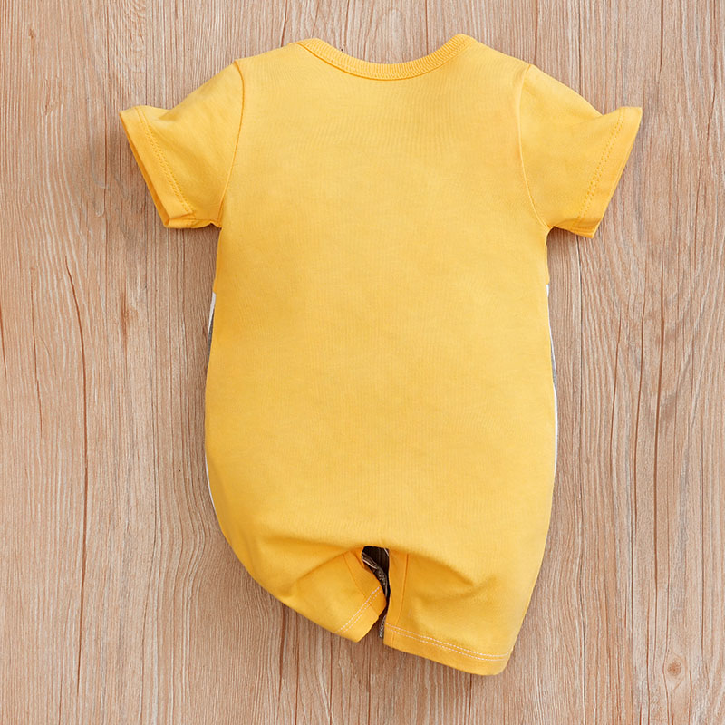 Ropa de bebé recién nacido Uni - Baby Clothing Display reseña y precio