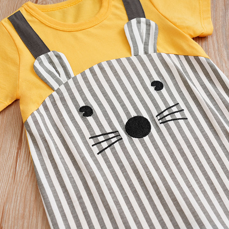 Ropa de bebé recién nacido Uni - Baby Clothing Display reseña y precio
